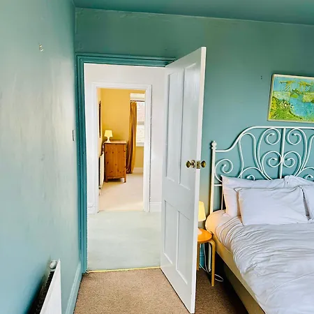 דירה Penthouse With Impressive Views Sleeps 2 To 8
