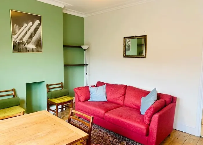 Penthouse With Impressive Views Sleeps 2 To 8 Apartament