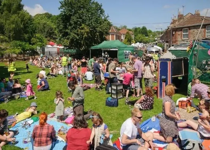 Penthouse With Impressive Views Sleeps 2 To 8 *