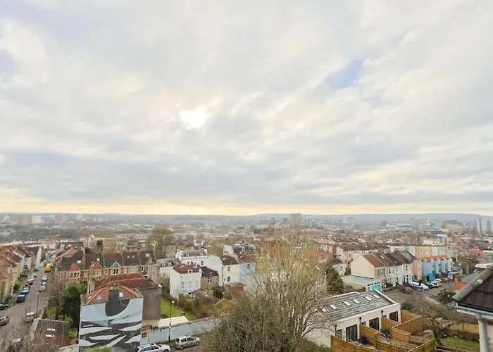 Penthouse With Impressive Views Sleeps 2 To 8 Apartament