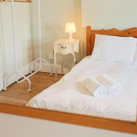Penthouse With Impressive Views Sleeps 2 To 8 Apartament *