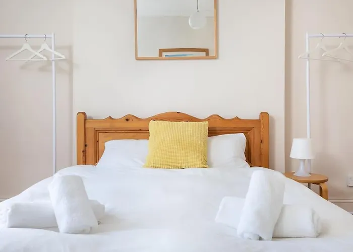 Large 2 Story Penthouse Apartment, Impressive Views Διαμέρισμα